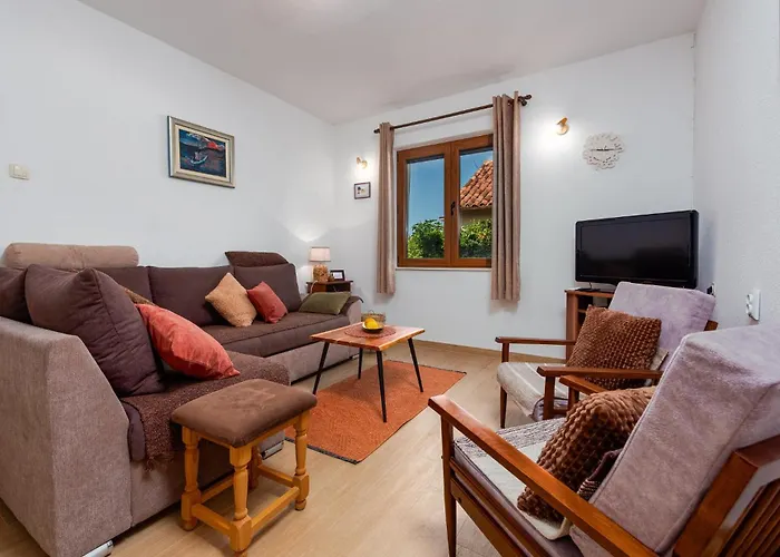 Gorgeous Home In Zadar With Wifi