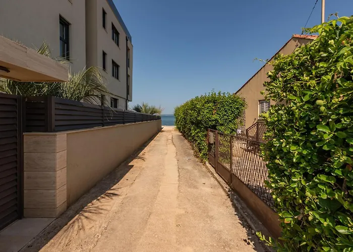 Gorgeous Home In Zadar With Wifi